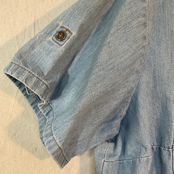 Lee Riders Light Blue Denim Shirt Women’s , Large, EXCELLENT CONDITION - Picture 6 of 9